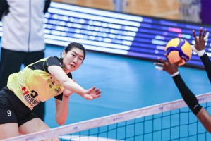 华体会体育官方入口-轰31分制胜！中国女排19岁1米87重炮崛起：赵勇征召又一新星？